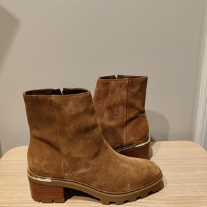 Nine west tan suede lug sole boot